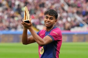 WTA年度大奖提名揭晓：荣誉归属几无悬念，网坛新秩序悄然成型（WTA年度大奖提名出炉：得主呼之欲出，网坛新格局正成形）