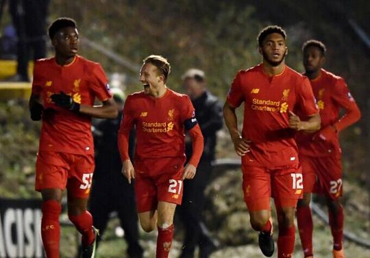 邮报：纽卡寻找前锋受挫，若无符合预期的报价不会放走伊萨克（邮报：纽卡前锋引援受挫，报价不到位不放伊萨克）