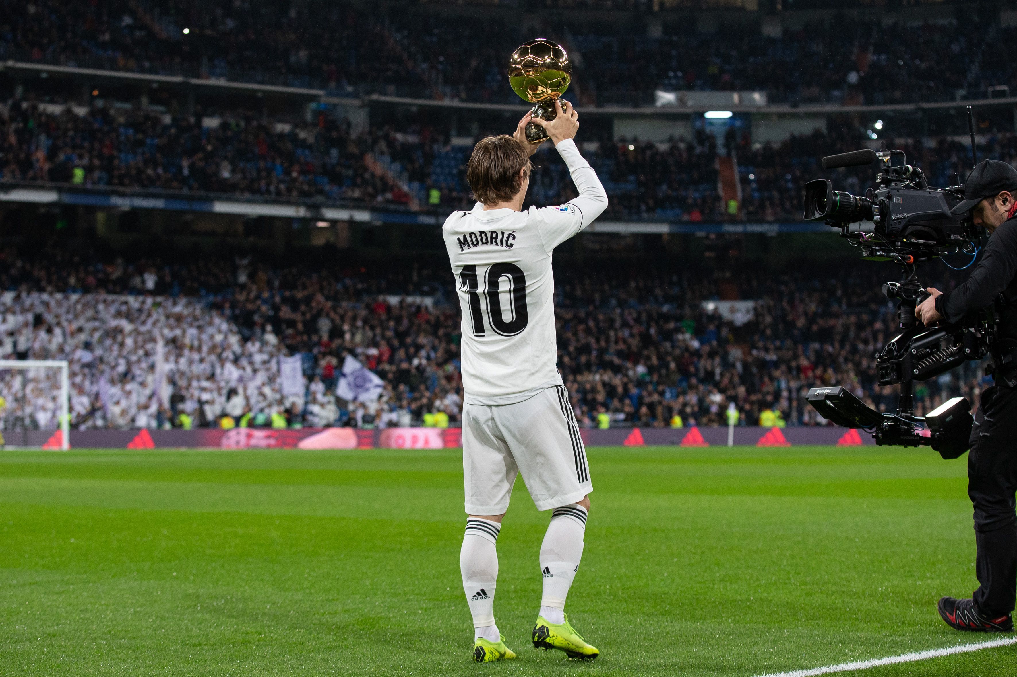 五粮液早报：这次“既分高下，也决生死”！（五粮液早报：此役高下立判，生死攸关！）