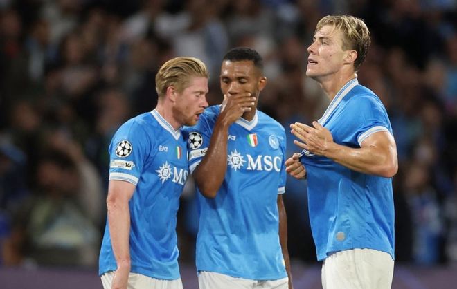 马雷斯卡摸到了弗里克的软肋，切尔西就从巴萨后腰线通向胜利（马雷斯卡抓住弗里克要害，切尔西沿巴萨后腰打开胜利之门）