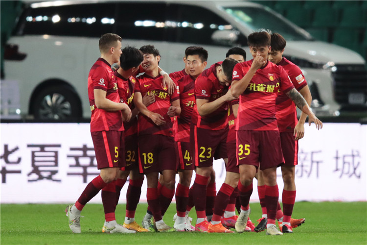 专访蒋文文、蒋婷婷：运动员时期开始打王者，电竞更能吸引年轻人