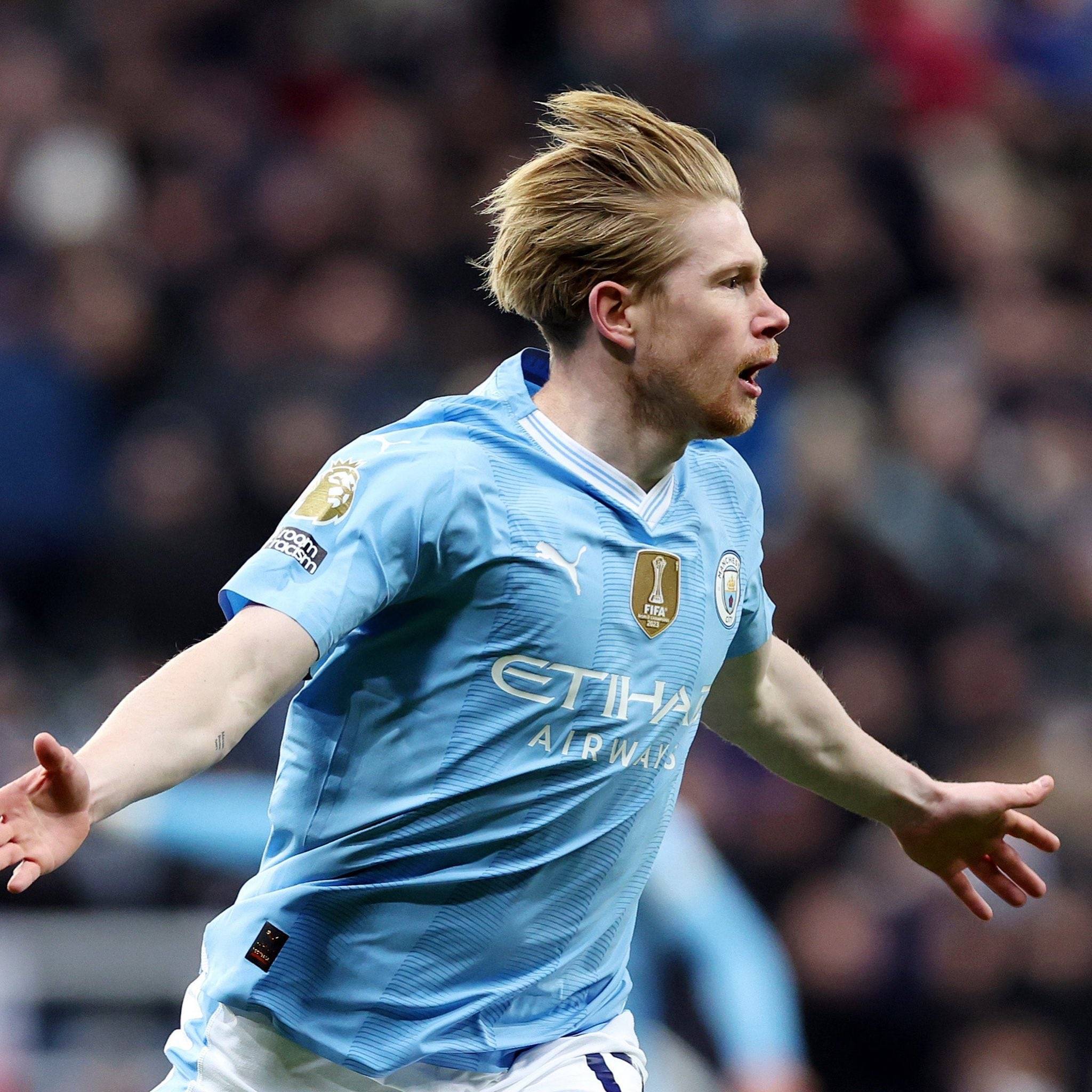 C罗新联赛完成帽子戏法（C罗在新联赛上演帽子戏法）